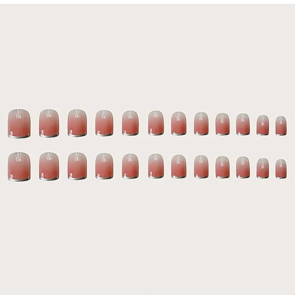 Fake press on short square nail set - 24pcs - Picture 2 of 7